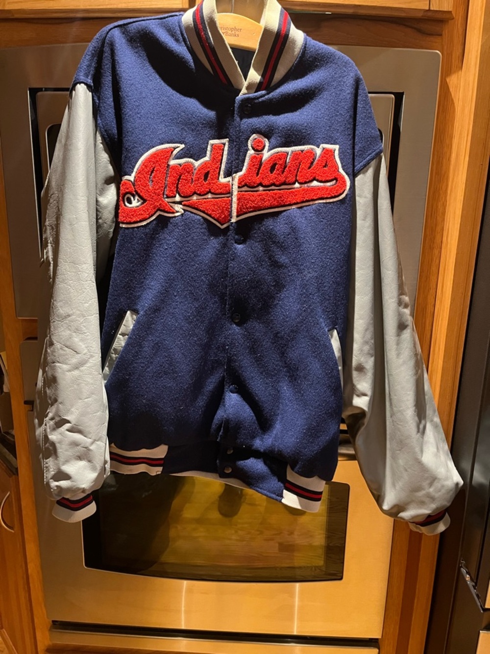 STARTER Cleveland Indians Navy and Red Quilted Lining Jacket